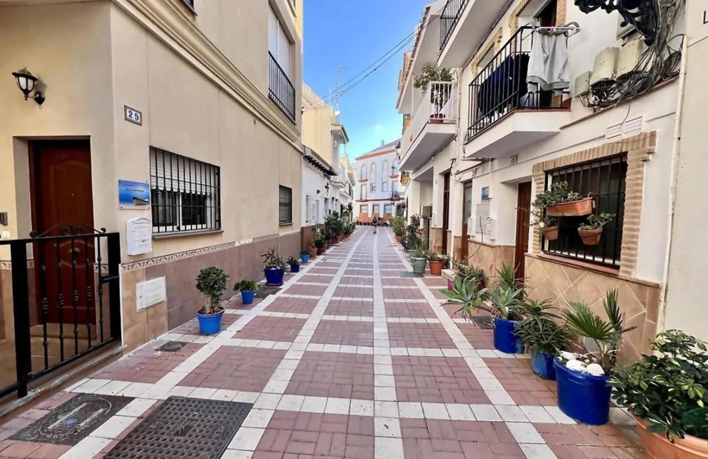 Апартаменты El Rincon De La Carihuela Торремолинос Экстерьер фото